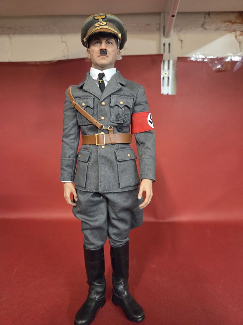 Hitler 3R