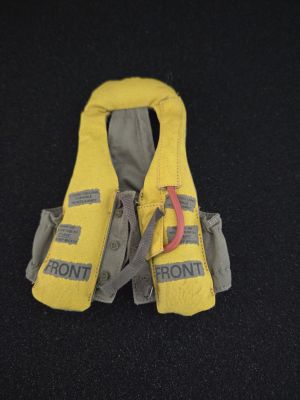 DiD Raf Pilot Tom, Life preserver